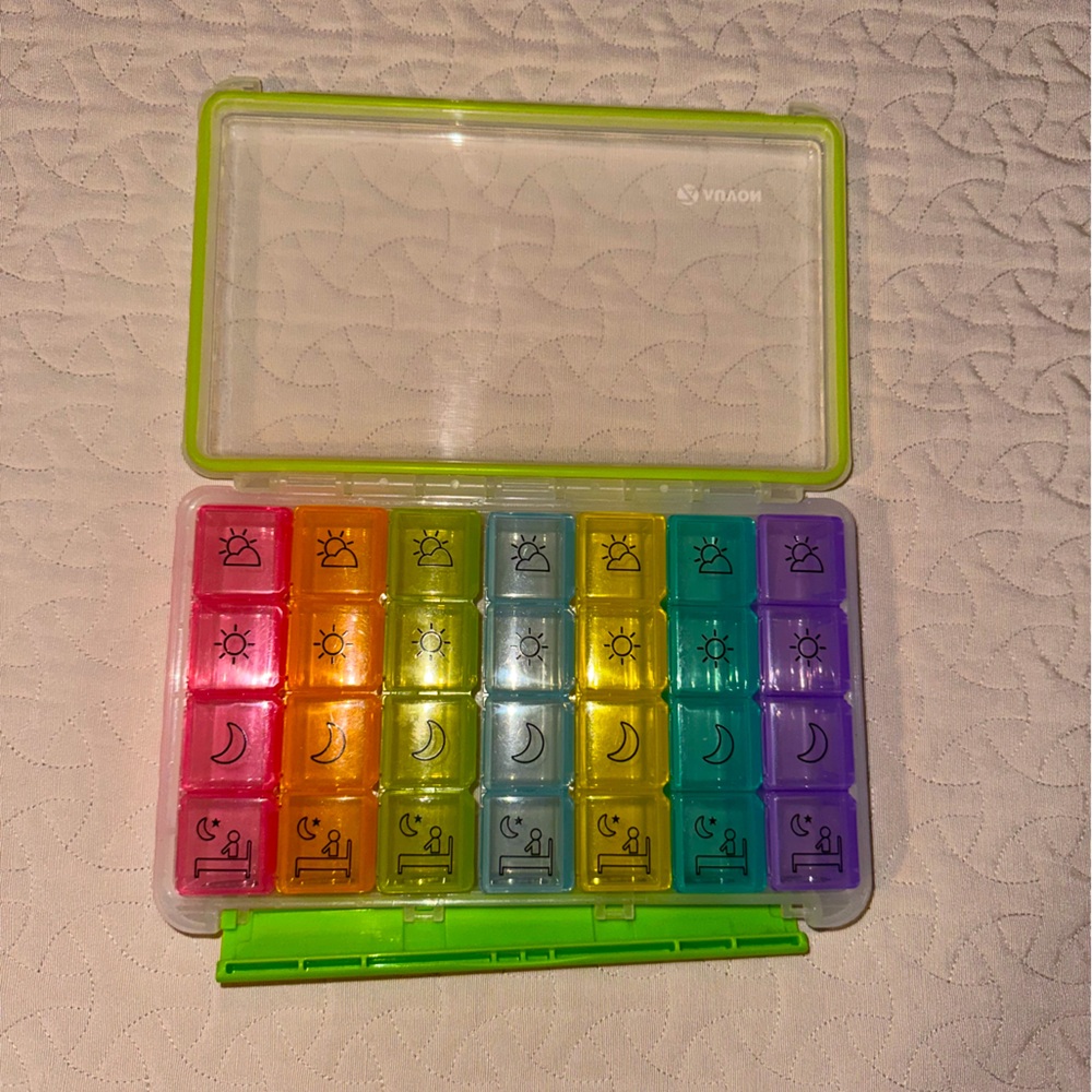💊DAILY💊PILL ORGANIZER - Picture 7 of 13